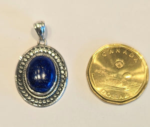 Lapis lazuli pendant in sterling silver