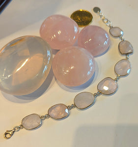 Rose quartz bracelet set in sterling silver