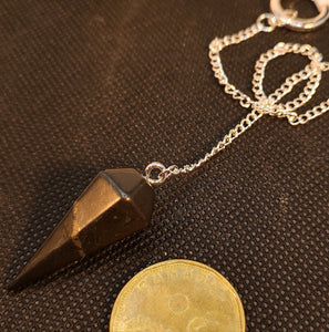 Shunghite pendulum, well balanced on metal chain