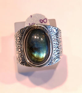 Labradorite ring in sterling silver