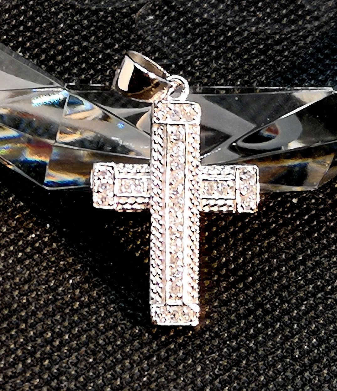 Sterling silver with rhodium finish vintage style cross pendant with cubic