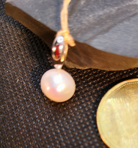 Simple classic genuine white pearl pendant in sterling silver